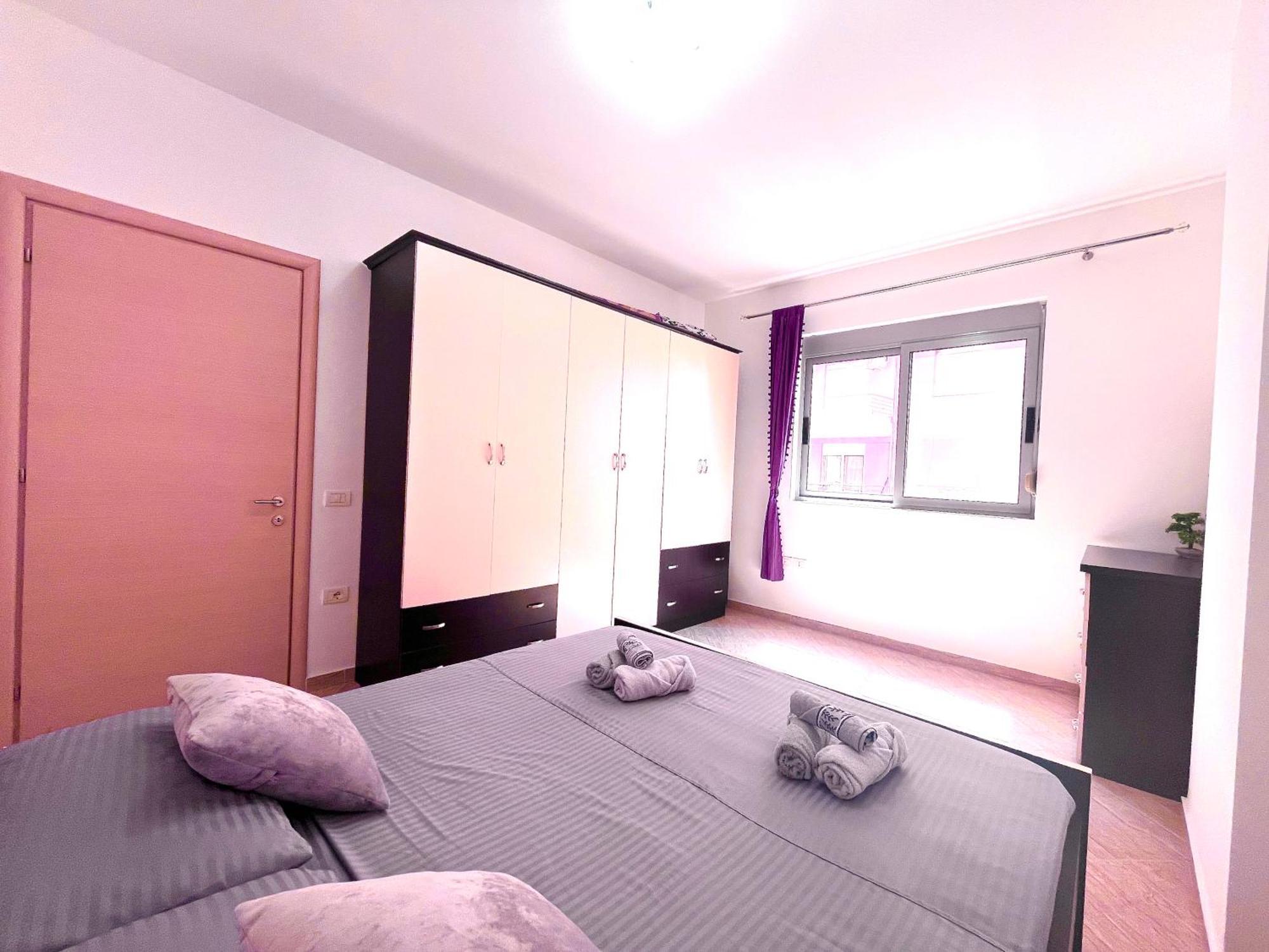 Promenade's Family Flat * Vlorë